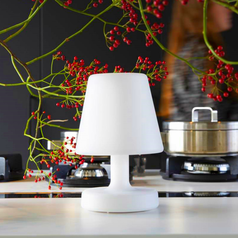 Outdoor Furniture Australia - Настольная лампа с USB-зарядкой и пультом